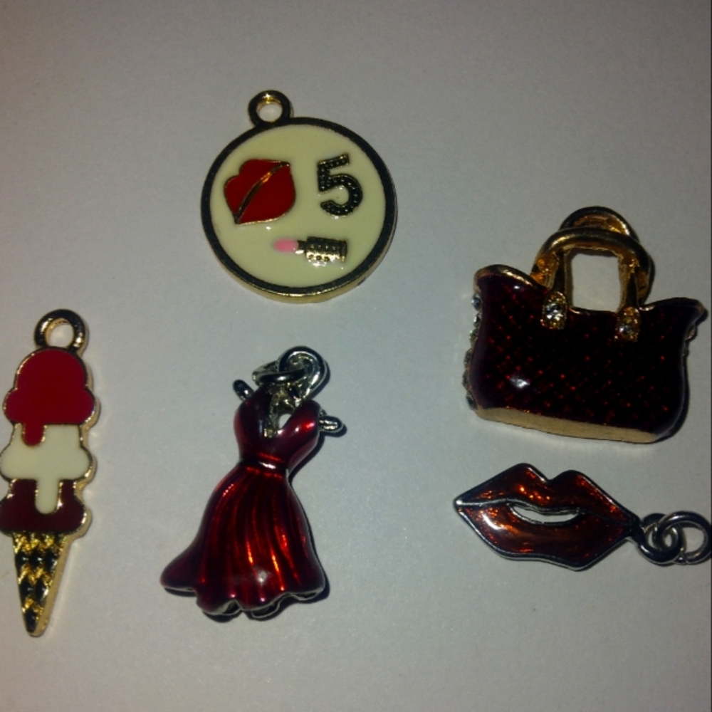 Ruby red charms